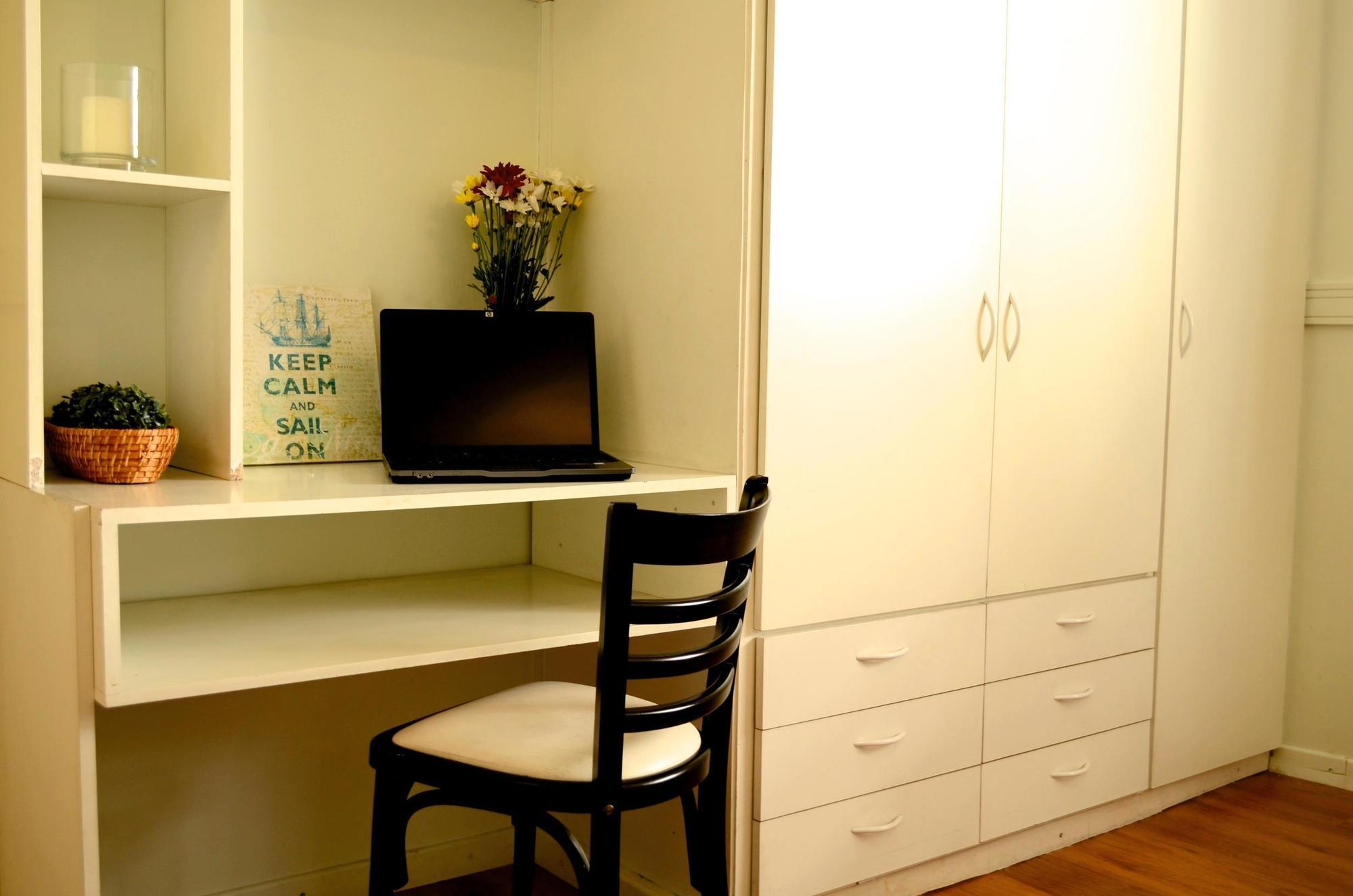 Abril Boutique Hotel 2*
